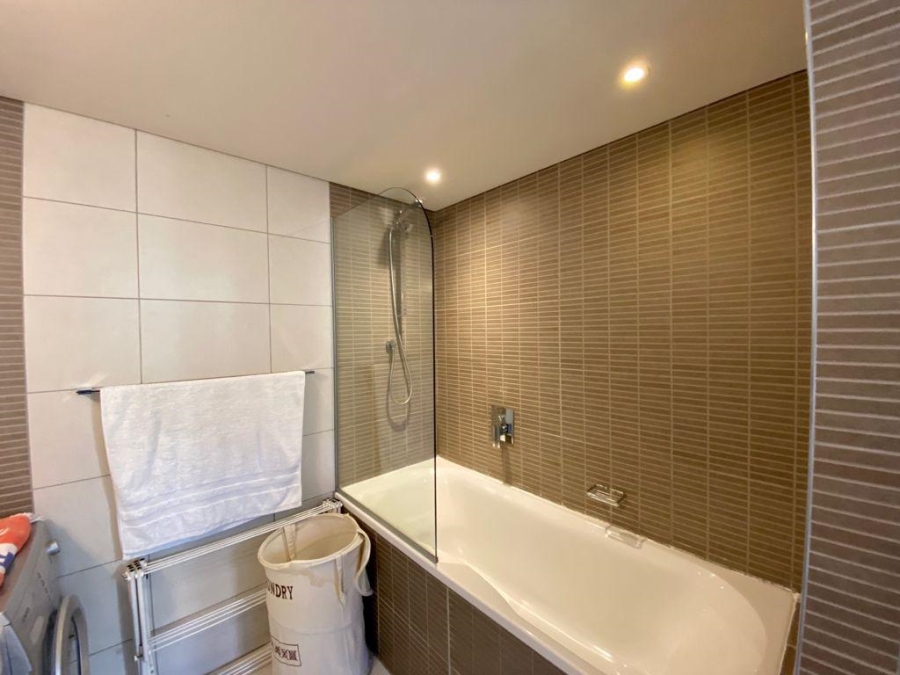 1 Bedroom Property for Sale in Gardens Western Cape